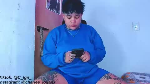 Charlee He online show from 01/03/25, 03:05