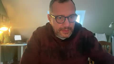 Snapshot of technoboy1975007 chatting on 05/14/26, 12:23 technoboy1975007 online show from 05/14/26, 12:23
