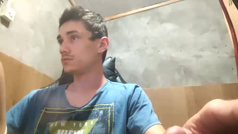 Snapshot of tecnicogatu chatting on 11/14/25, 02:10 tecnicogatu online show from 11/14/25, 02:10