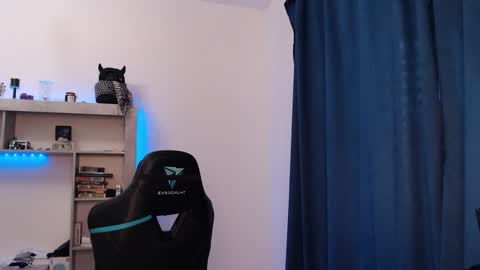 Teddy online show from 02/08/25, 08:09