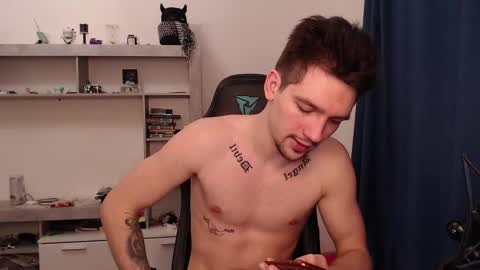 Teddy online show from 02/12/25, 06:19