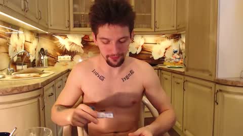 Teddy online show from 03/09/25, 05:00