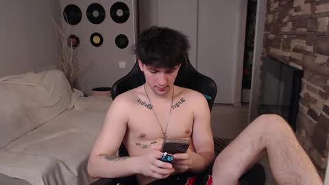 Snapshot of teddy_mode chatting on 03/13/26, 02:29 Teddy online show from 03/13/26, 02:29