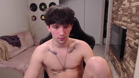 Snapshot of teddy_mode chatting on 03/25/26, 06:25 Teddy online show from 03/25/26, 06:25