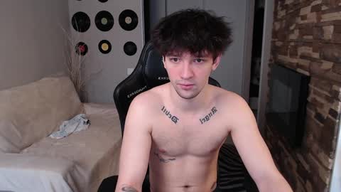 Snapshot of teddy_mode chatting on 04/07/26, 10:48 Teddy online show from 04/07/26, 10:48