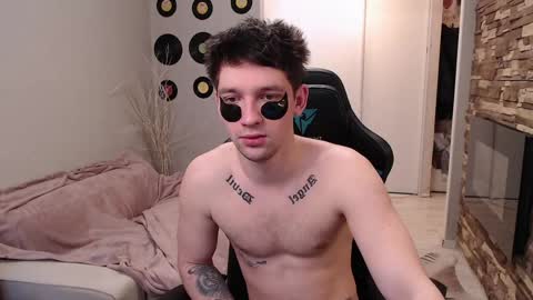 Snapshot of teddy_mode chatting on 04/19/26, 08:46 Teddy online show from 04/19/26, 08:46