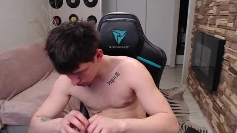 Snapshot of teddy_mode chatting on 04/20/26, 04:32 Teddy online show from 04/20/26, 04:32