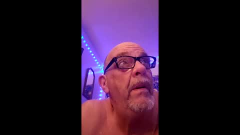 Snapshot of tedestep2 chatting on 04/25/26, 04:37 tedestep2 online show from 04/25/26, 04:37