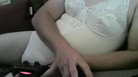 Chris online show from 09/16/25, 12:00