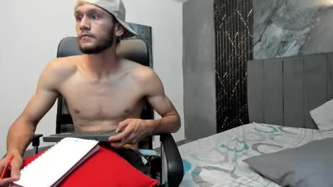 Snapshot of tedyx99 chatting on 03/17/26, 08:06 Tedy online show from 03/17/26, 08:06