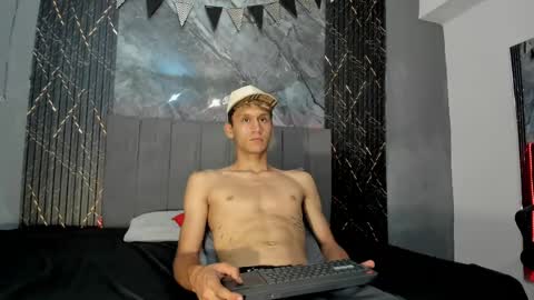 Snapshot of tedyx99 chatting on 04/21/26, 07:39 Tedy online show from 04/21/26, 07:39