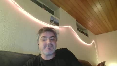 Peter online show from 02/25/25, 01:20