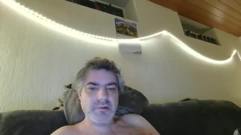 Peter online show from 12/17/25, 05:52