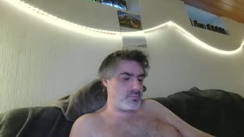 Peter online show from 12/22/25, 03:09