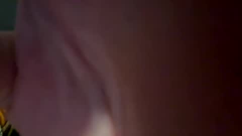 Snapshot of teejm chatting on 02/20/25, 04:07 Twizzler online show from 02/20/25, 04:07