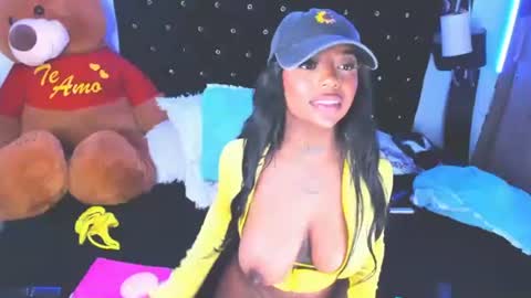 Snapshot of teerry__ chatting on 02/08/25, 11:45 Teerry online show from 02/08/25, 11:45