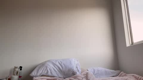 Amy No penetration Virgiin giirl online show from 09/25/25, 12:31