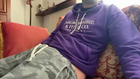 Snapshot of tegadura07 chatting on 11/18/25, 08:19 tegadura07 online show from 11/18/25, 08:19