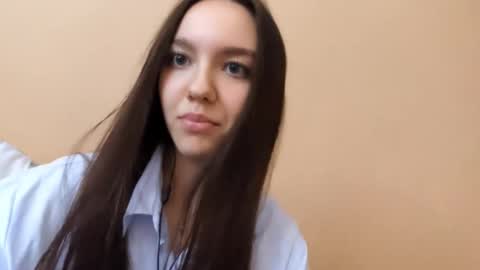 Snapshot of teganmeiser chatting on 10/26/25, 12:00 Kimi online show from 10/26/25, 12:00