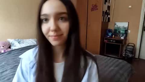 Snapshot of teganmeiser chatting on 11/25/25, 12:38 Kimi online show from 11/25/25, 12:38