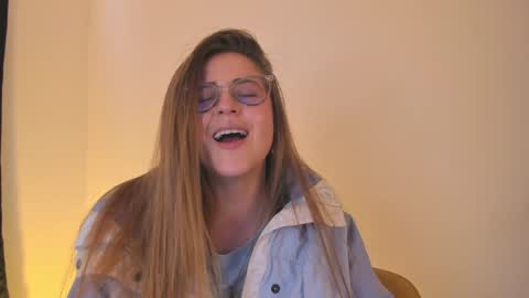 Snapshot of tekila__ chatting on 12/27/24, 07:03 tekila__ online show from 12/27/24, 07:03