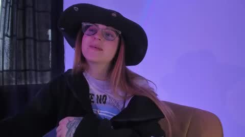 Snapshot of tekila__ chatting on 03/06/25, 08:05 tekila__ online show from 03/06/25, 08:05