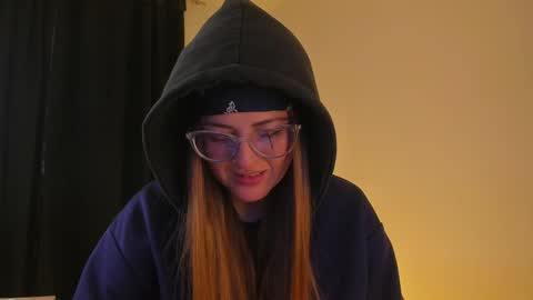 Snapshot of tekila__ chatting on 03/12/25, 11:54 tekila__ online show from 03/12/25, 11:54