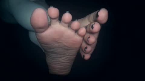 Snapshot of telegram1030 chatting on 01/06/26, 04:05 Viv West online show from 01/06/26, 04:05