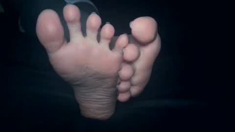 Snapshot of telegram1030 chatting on 01/07/26, 04:26 Viv West online show from 01/07/26, 04:26