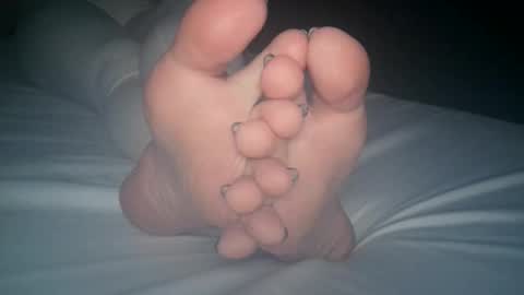 Snapshot of telegram1030 chatting on 02/13/26, 03:35 Viv West online show from 02/13/26, 03:35