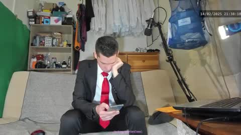 Virg Lszl online show from 02/14/25, 08:37