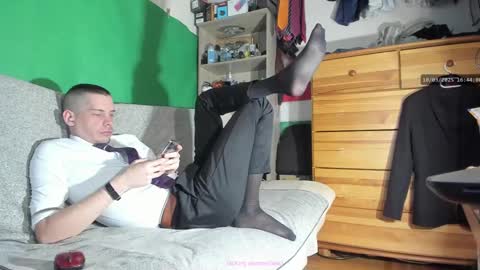 Virg Lszl online show from 03/10/25, 03:41