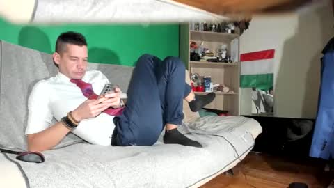 Virg Lszl online show from 11/26/25, 01:01