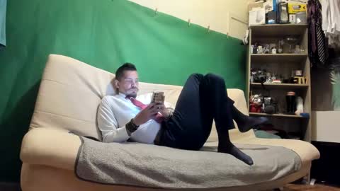 Virg Lszl online show from 05/12/26, 06:38