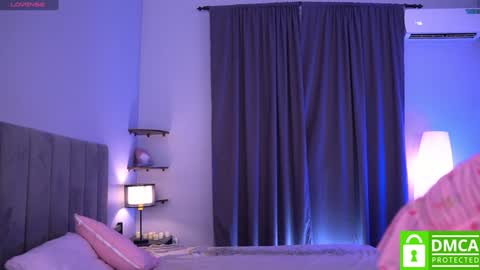 Snapshot of telladreamer_ chatting on 03/21/26, 11:04 Tella online show from 03/21/26, 11:04