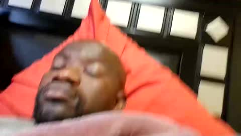 tembaletunyatela online show from 10/26/25, 01:39