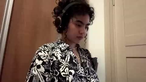 Kelly online show from 06/23/26, 09:51
