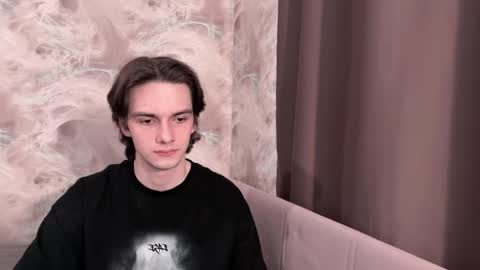 Snapshot of temihal chatting on 04/18/26, 11:47 Tema online show from 04/18/26, 11:47