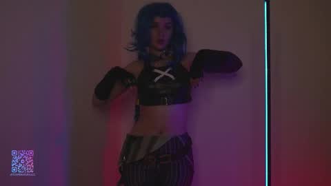 Sarah     online show from 09/16/25, 06:09