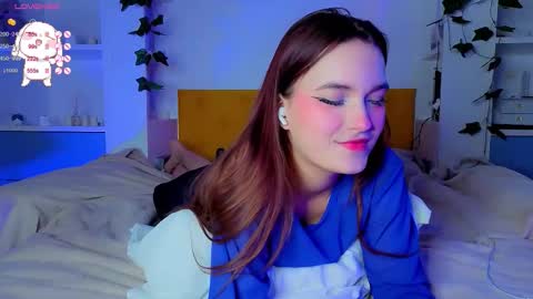 Snapshot of tempt_for_you chatting on 11/10/25, 09:14 Megan online show from 11/10/25, 09:14