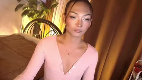 Snapshot of temptation_ashley chatting on 06/27/26, 05:29 temptation_ashley online show from 06/27/26, 05:29