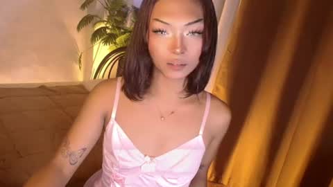 Snapshot of temptation_ashley chatting on 07/06/26, 07:05 temptation_ashley online show from 07/06/26, 07:05