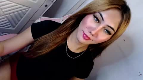 Snapshot of temptationoflust chatting on 12/17/24, 11:49 Im Dianna DONT FORGET TO FOLLOW ME online show from 12/17/24, 11:49