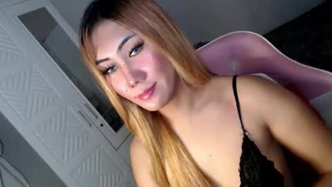 Snapshot of temptationoflust chatting on 10/24/25, 04:09 Im Dianna DONT FORGET TO FOLLOW ME online show from 10/24/25, 04:09