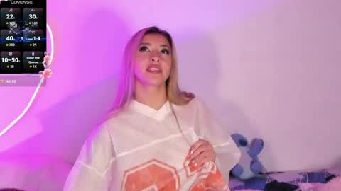 Sara online show from 05/26/26, 09:49