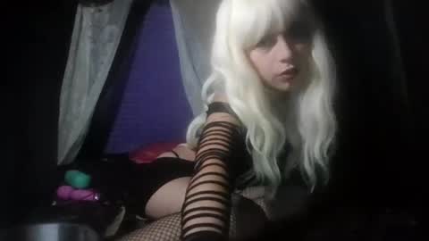 Snapshot of temptedbrat chatting on 05/16/26, 06:43 temptedbrat online show from 05/16/26, 06:43