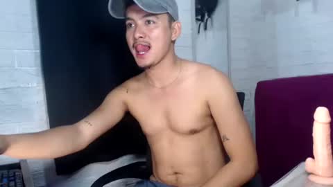 Snapshot of tempting_jon chatting on 10/03/25, 08:55 tempting_jon online show from 10/03/25, 08:55