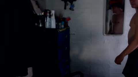 Snapshot of tempting_jon chatting on 05/04/26, 08:32 tempting_jon online show from 05/04/26, 08:32