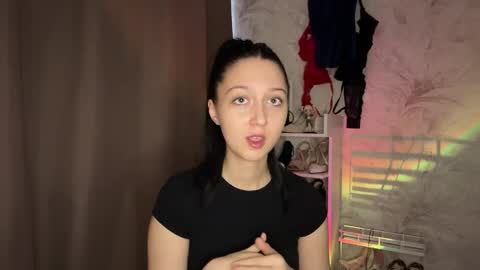 temptingvision online show from 03/18/26, 07:55