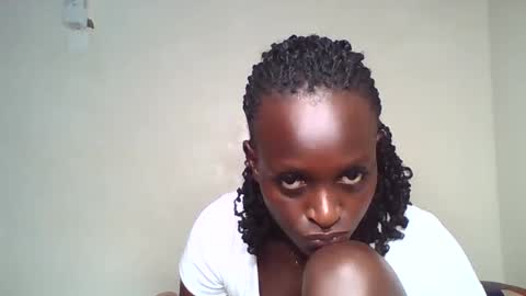 Snapshot of temptress69_tori chatting on 04/12/26, 11:21 Tori online show from 04/12/26, 11:21